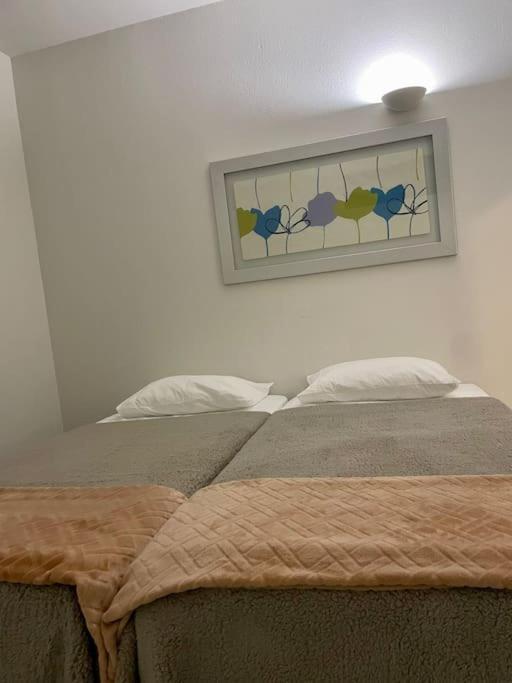 Newly Refurbished 2 Bed Appt 维拉摩拉 外观 照片