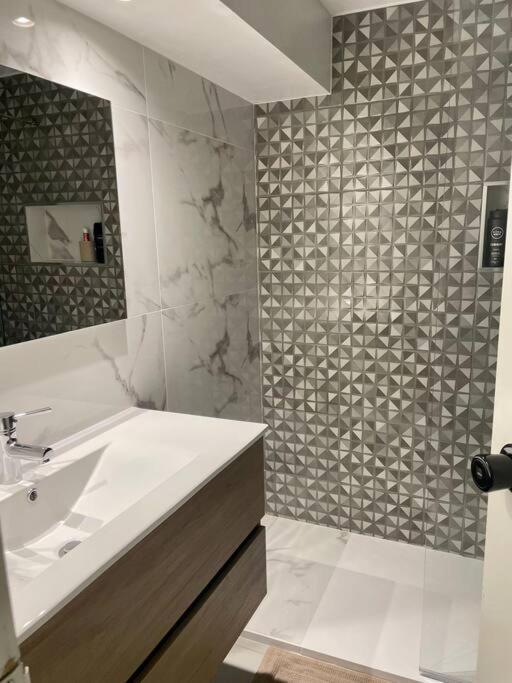 Newly Refurbished 2 Bed Appt 维拉摩拉 外观 照片